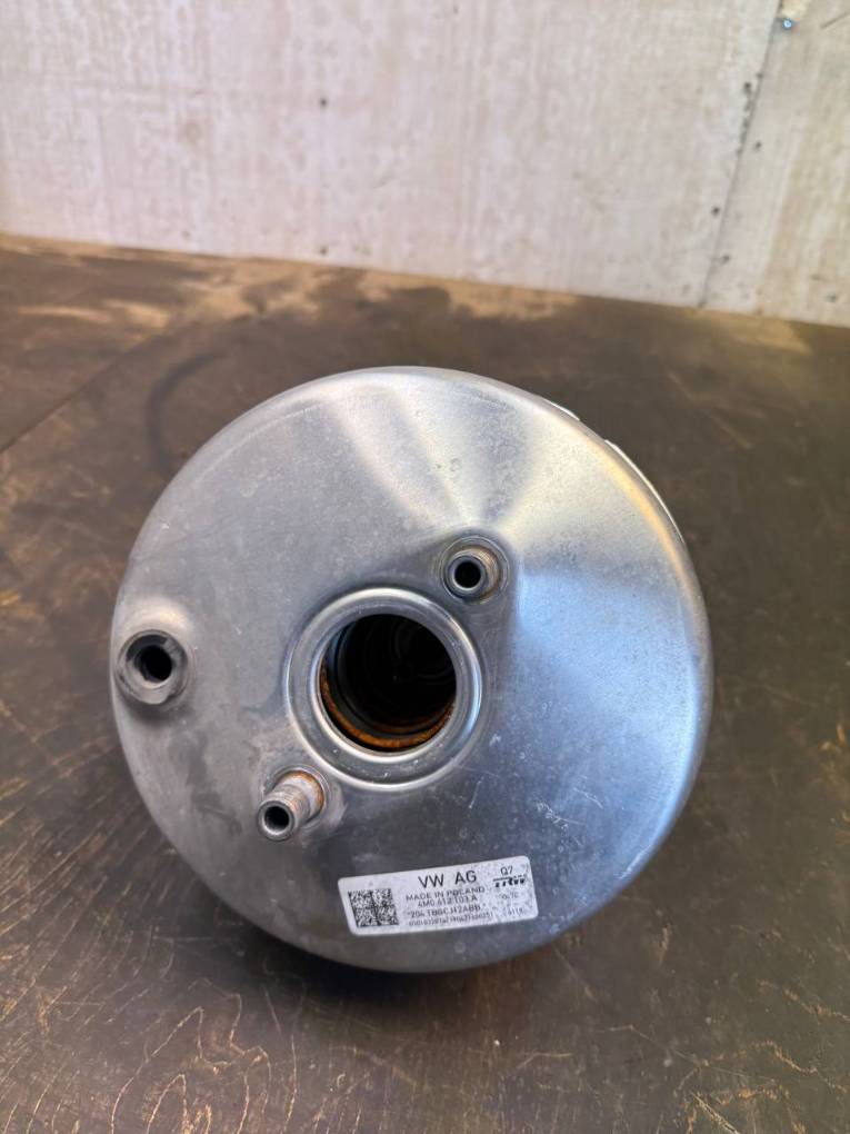 Audi Q7 (4M) Brake Servo 4M0612103A Brake Servo AUDI Q7 (4MB, 4MG) (2015...