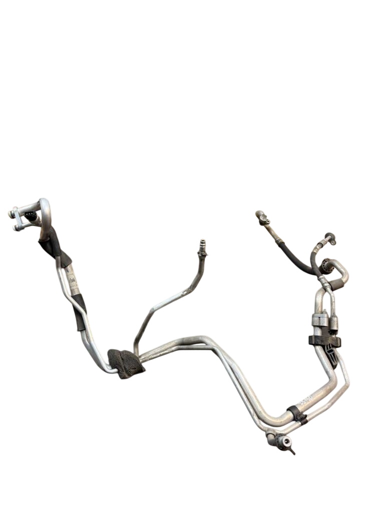 Land Rover Range Rover Evoque AC Pipeline From Expansion Valve To Condenser LR079428 GJ3219A834BD LR094352 HJ3219A834BA LR0...