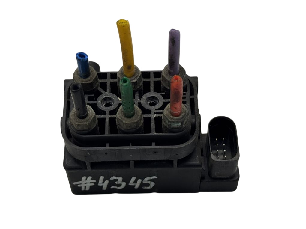 Volkswagen Touareg Air suspension valve block 7P0698014 Air suspension valve block VW TOUAREG...