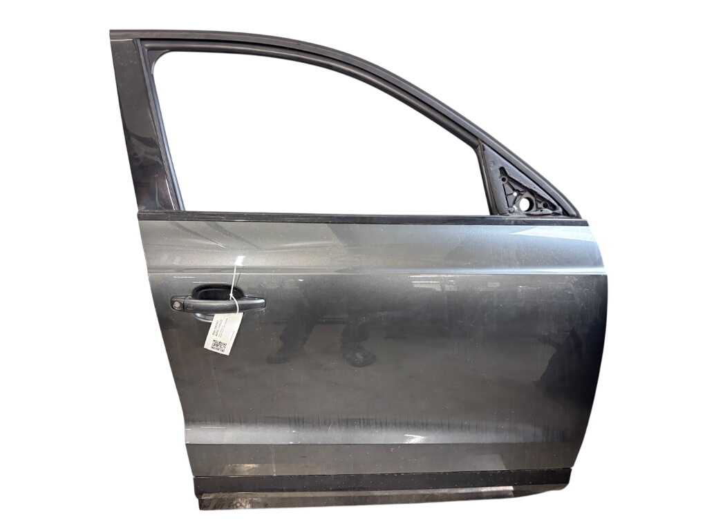 Audi Q3 (8U) Door Front Right 8U0831052C Door Front Right AUDI Q3 (8U) (2011-...