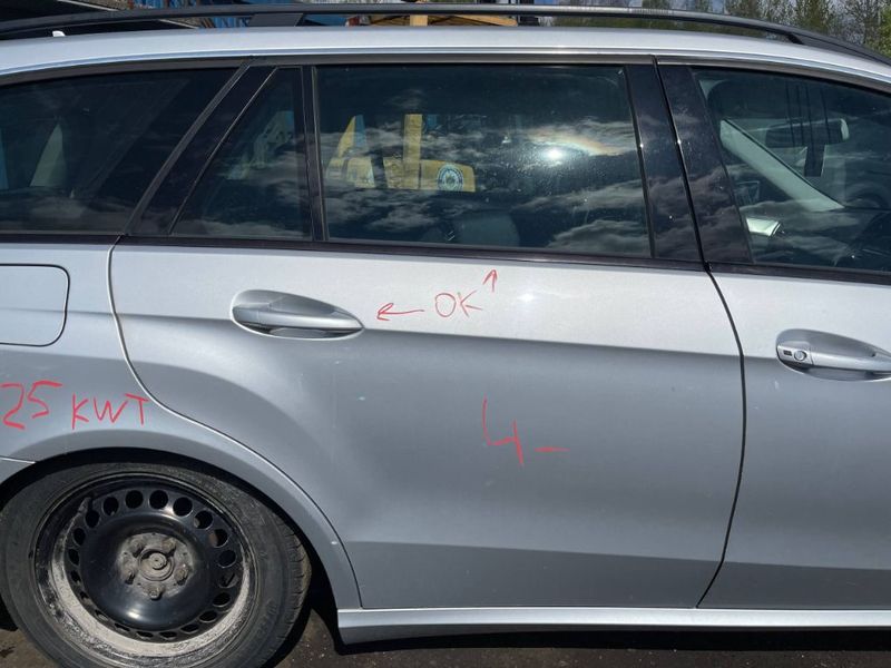2127300405 Door Rear Right MERCEDES-BENZ E-CLASS (W212) (2009-2016)