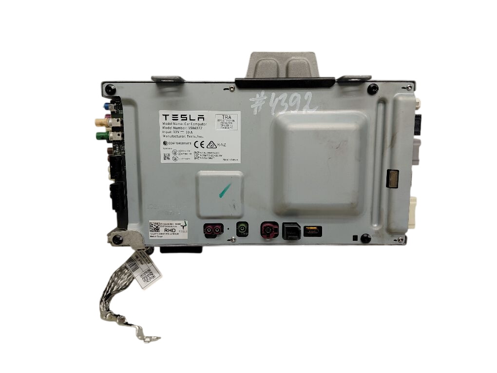 Tesla Model 3 Engine Control Unit / module (ECU) 1506277 156678605C Engine Control Unit / module...