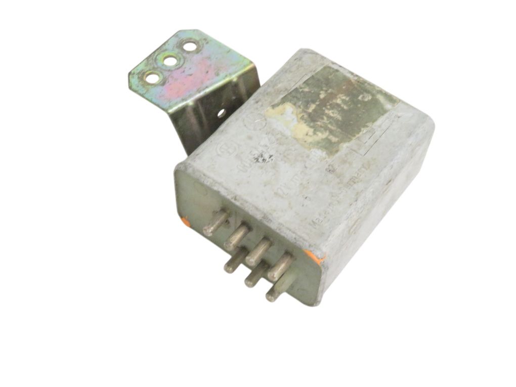 0015452232 A0015452232 Diesel Glow Plug Relay MERCEDES-BENZ S-CLASS (W126) (1979-1991)