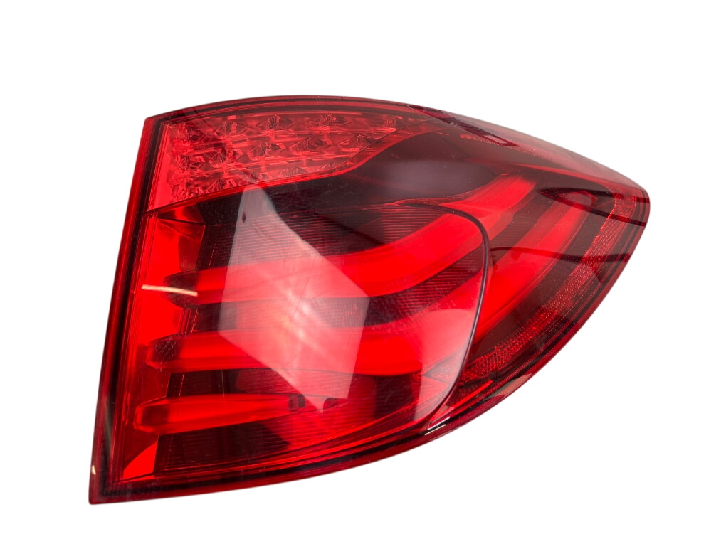 BMW 5 (F10 / F11) Tail light, right 63217306166 Tail light, right BMW 5 GRAN TURISM...