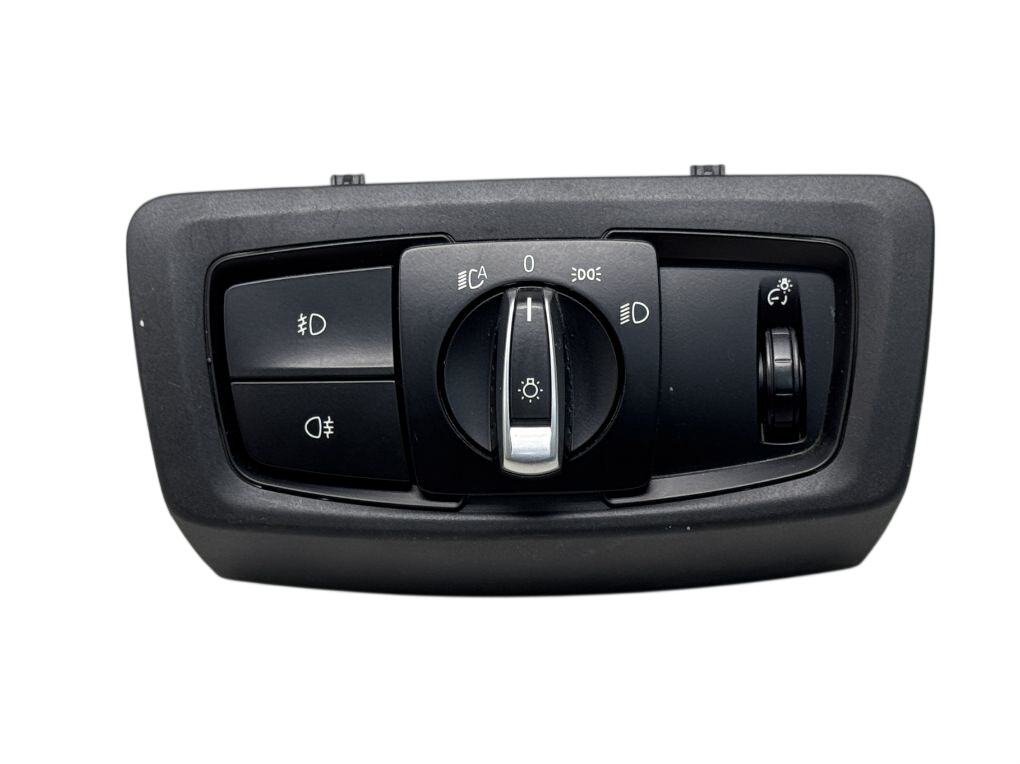 BMW 2 (F22 / F23) Headlight Switch 682488801 6824888 Headlight Switch BMW 2 Active...