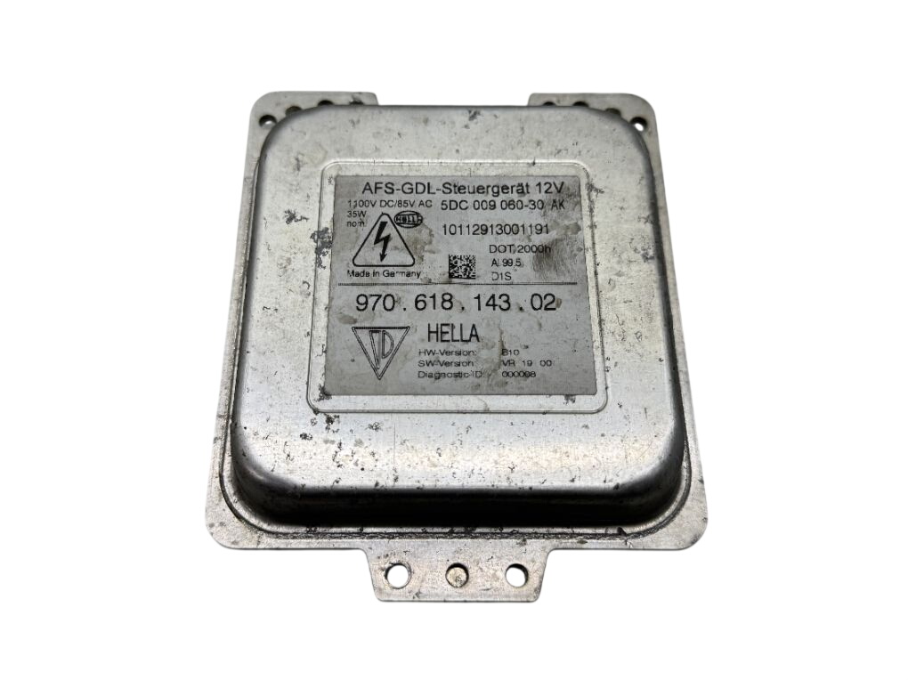 Porsche Panamera Xenon control unit right 97061814302 Xenon control unit right PORSCHE PA...