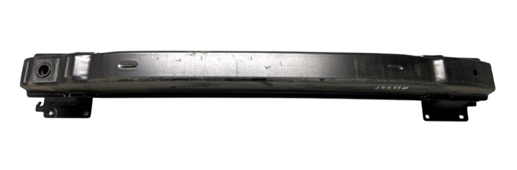 Volkswagen Passat (B8) задний бампер, штифт 3G0807305E Rear bumper beam VW PASSAT B8 (3G) /...