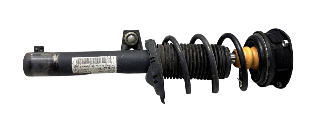 Volkswagen Passat (B8) Shock Absorber Front Left 3Q0413031BM Shock Absorber Front Left VW PASSAT...