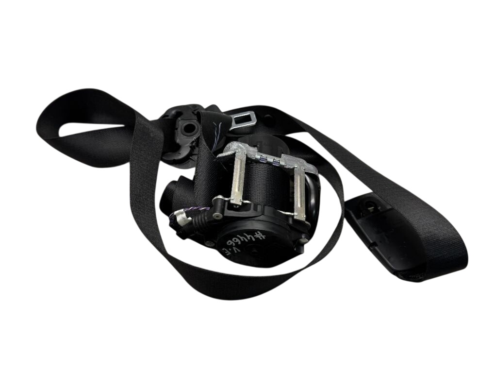 BMW 2 (F22 / F23) Seat Belt Front Left 72117313307 Seat Belt Front Left BMW 2 Active T...