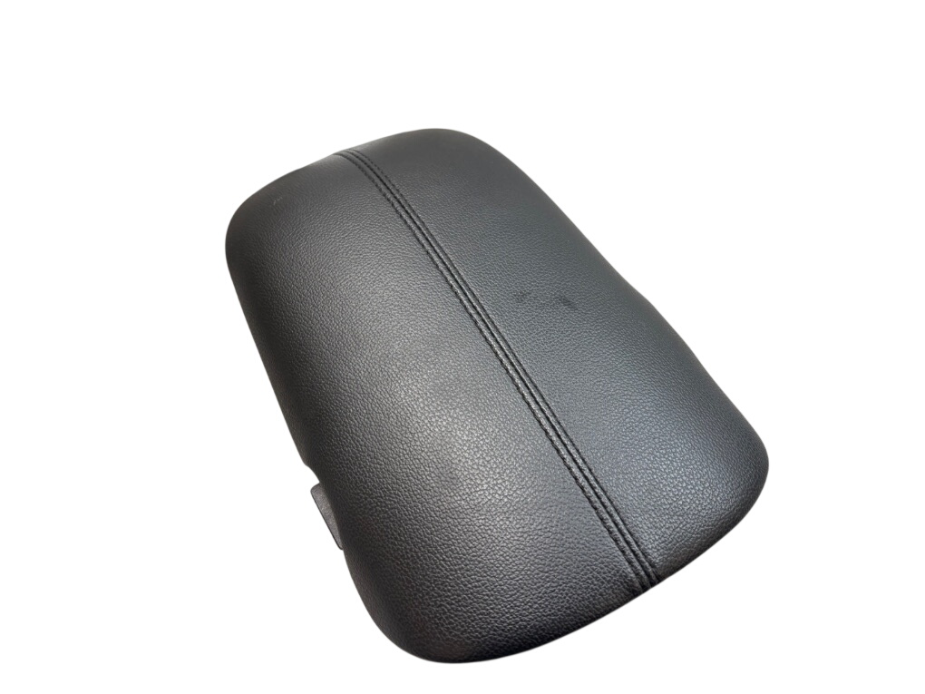 Ford Mustang Armrest cover front 2599918 Armrest cover front FORD MUSTANG VI (20...