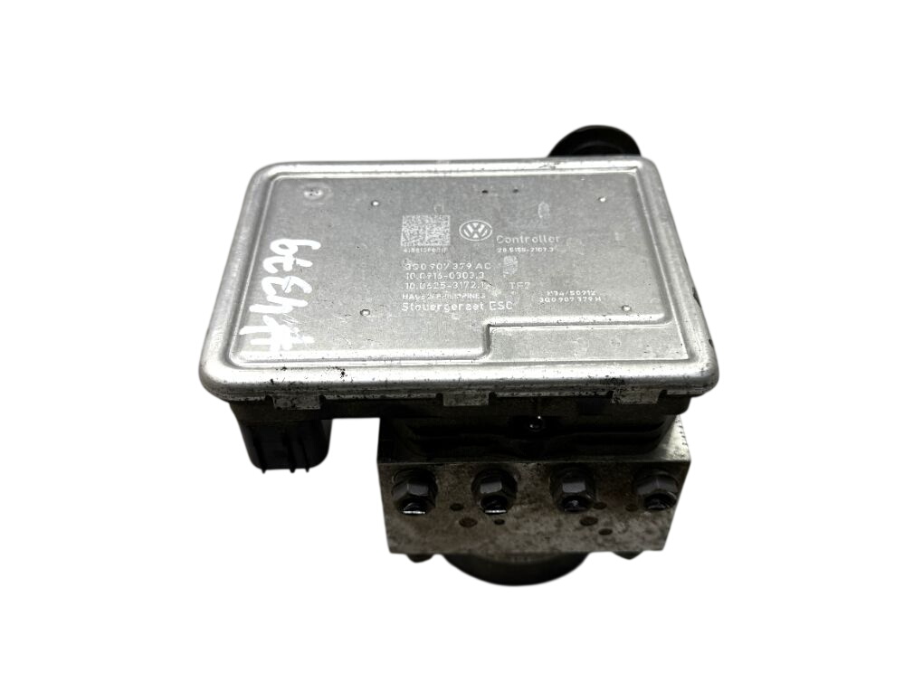Volkswagen Passat (B8) ABS hydraulic unit / pump ABS hydraulic unit / pump — VW PASSAT B8 (3G) /...