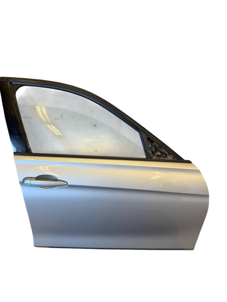 BMW 3 (F30 / F31) Door Front Right 41007298566 41009628764 Door Front Right BMW 3 ...