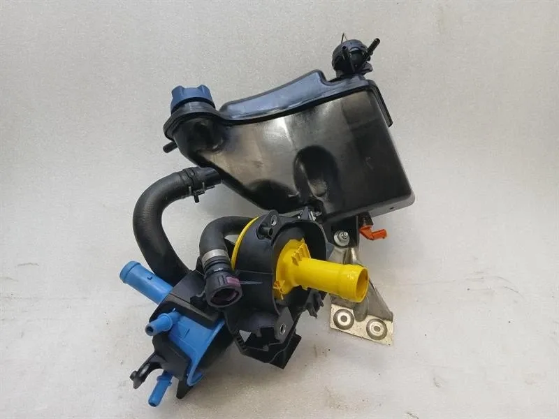 Porsche Boxster (981) Porsche Cayman 718 GT4 Engine Coolant Reservoir 98110604706 Reservoir