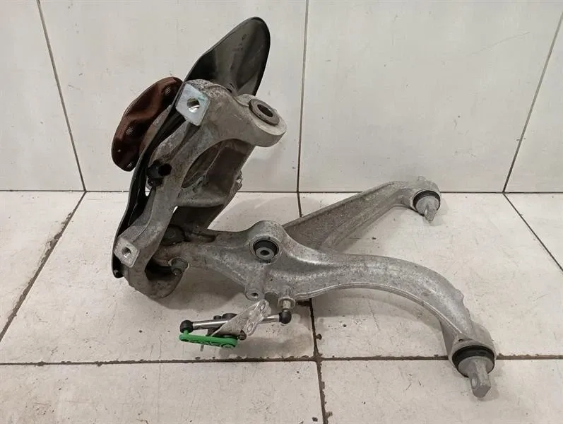 Audi R8 Audi R8 4S AWD Left Front Hub 4S0407245B Wheel Bearing Housing Front Left Body type: Coupe
Fuel: Petrol
