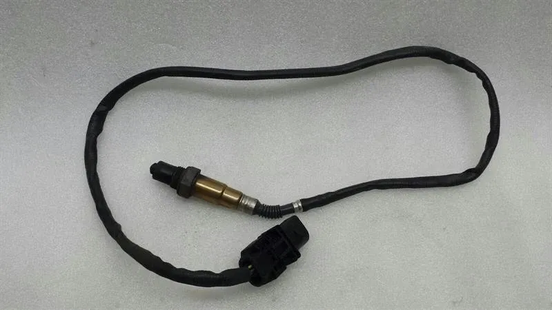 BMW 6 (E63 / E64) BMW 6 Series E63 Oxygen Sensor 7540167 Oxygen Sensor 0258017092 Body type: Coupe
Fuel: Petrol