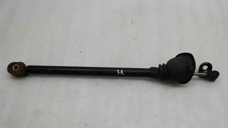 BMW 7 (E65 / E66 / E67 / E68) BMW 7 series E65 door safety strap door brake 51217001004 front RHS DOOR BRAKE STRUT Body type: Saloon
Fuel: Petrol