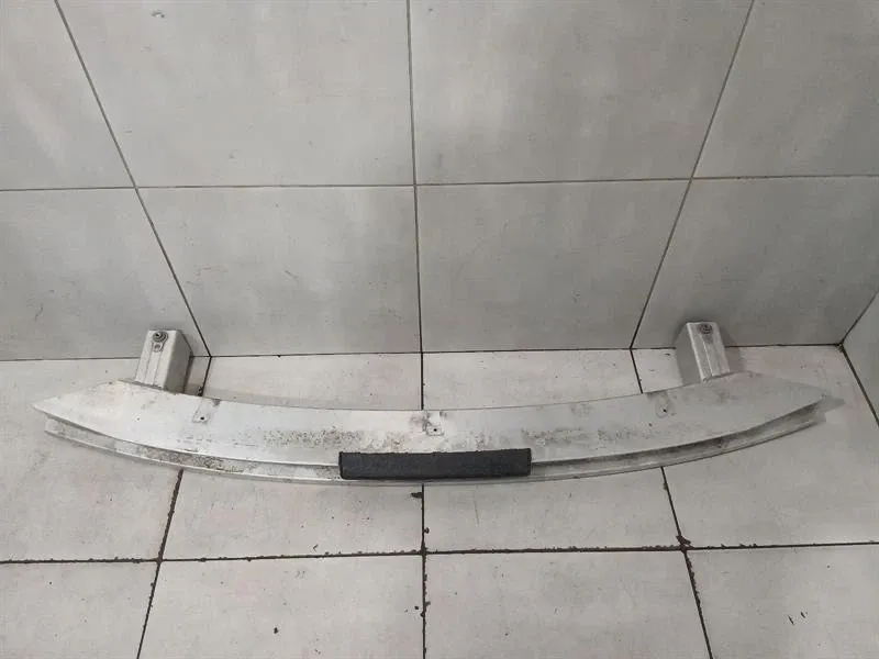 Audi R8 Audi R8 4S AWD rear bumper beam 4S0807313B rear bumper carrier Body type: Coupe
Fuel: Petrol