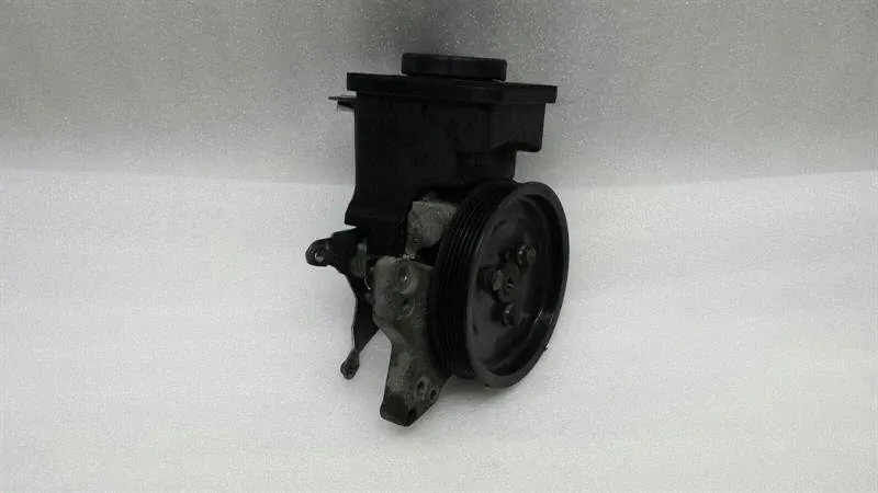 BMW 7 (E65 / E66 / E67 / E68) BMW 7 Series E65 E66 Power Steering Pump 6779857010 Power Steering Pump Body type: Saloon
Fuel: Diesel