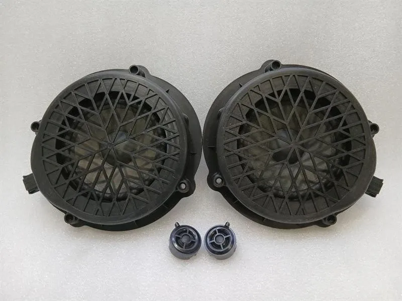 Porsche Boxster (987) Porsche Cayman 987 Speaker Set of 4 99764555100 Speaker Set Body type: Coupe
Fuel: Petrol
