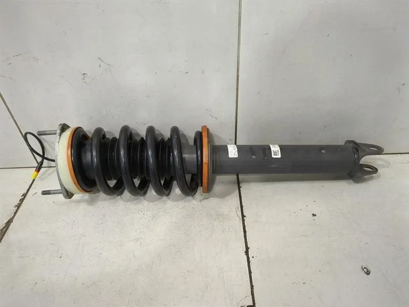Porsche 911 (991) Porsche 911 991 shock absorber rear 99133305329 shock absorber rear PASM TURBO S Body type: Coupe
Fuel: Petrol