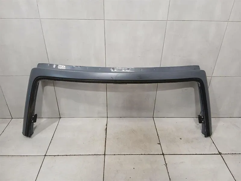 Porsche 911 (992) Porsche 911 992 Convertible Windscreen Frame 992817127Y Windscreen Frame Body type: Convertible
Fuel: Petrol