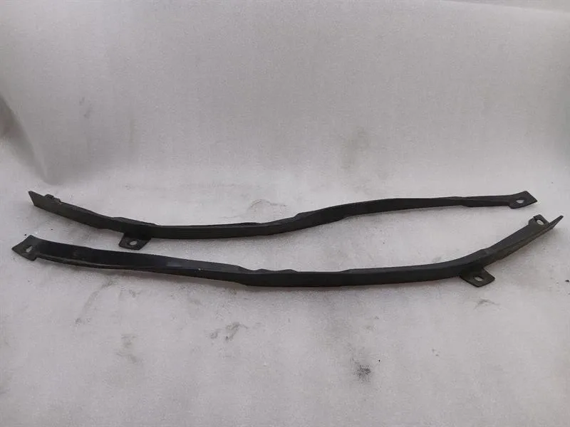 Ferrari 488 F142M Central Front Dam Set 86590700 Central Front Dam Set Faulty