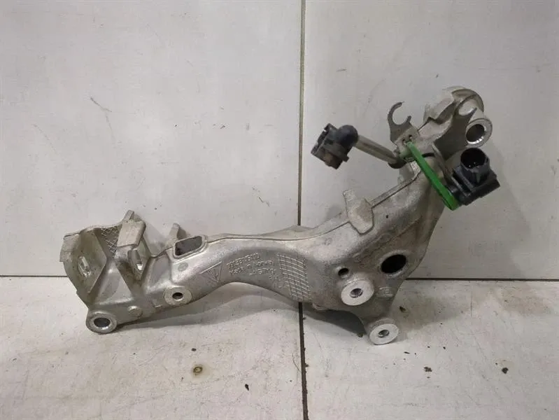 Porsche 911 (991) Porsche 911 991 subframe rear 99133115111 LH axle frame rear axle left Body type: Coupe
Fuel: Petrol