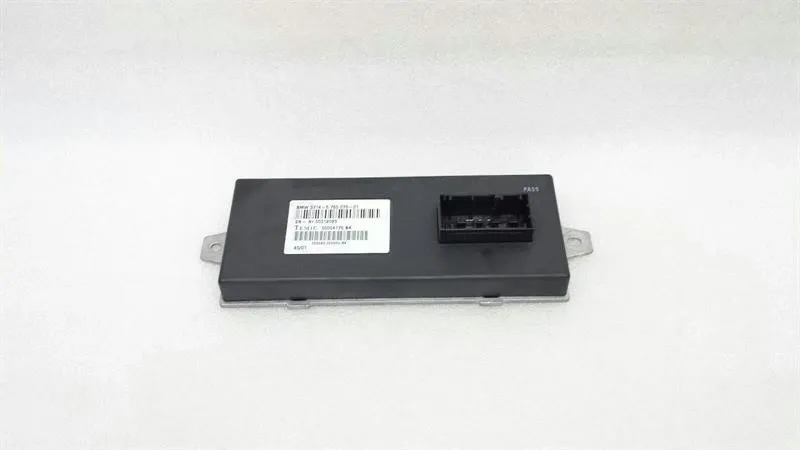 BMW 7 (E65 / E66 / E67 / E68) BMW 7 series E65 electronic module dynamic drive 3714-6 760 075-01 control unit Body type: Saloon
Fuel: Petrol