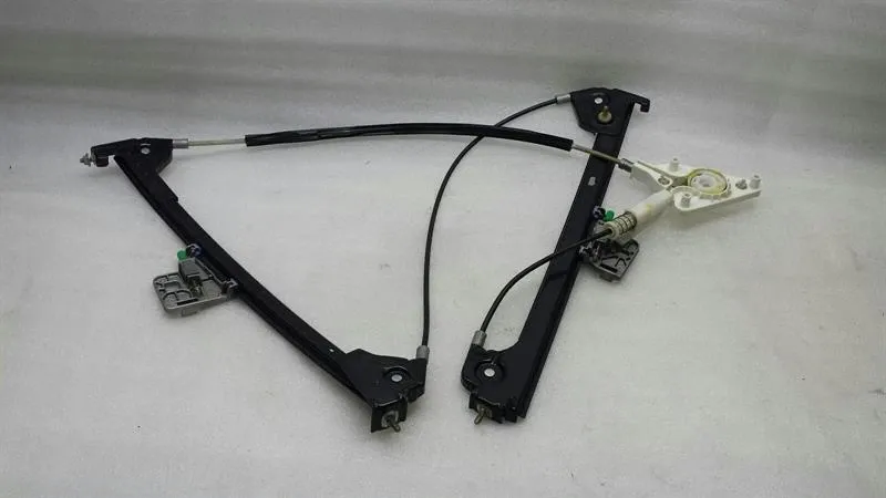 Mercedes-Benz A (W168) Mercedes CL W215 Left Front Door Winder A2157200346 Window Regulator Front Left Body type: Coupe
Fuel: Petrol