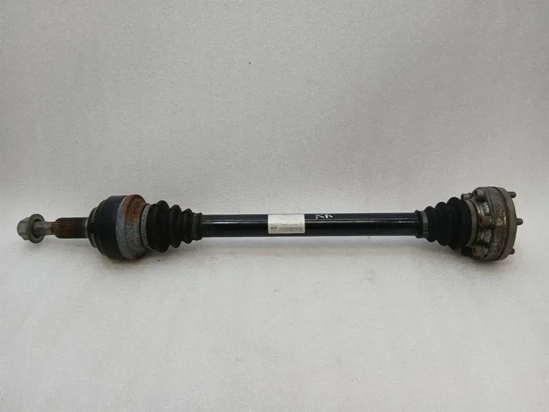 Porsche Cayman (981) Porsche Cayman 981 GT4 drive shaft rear R 98133202480 rear right drive shaft Body type: Coupe
Fuel: Petrol