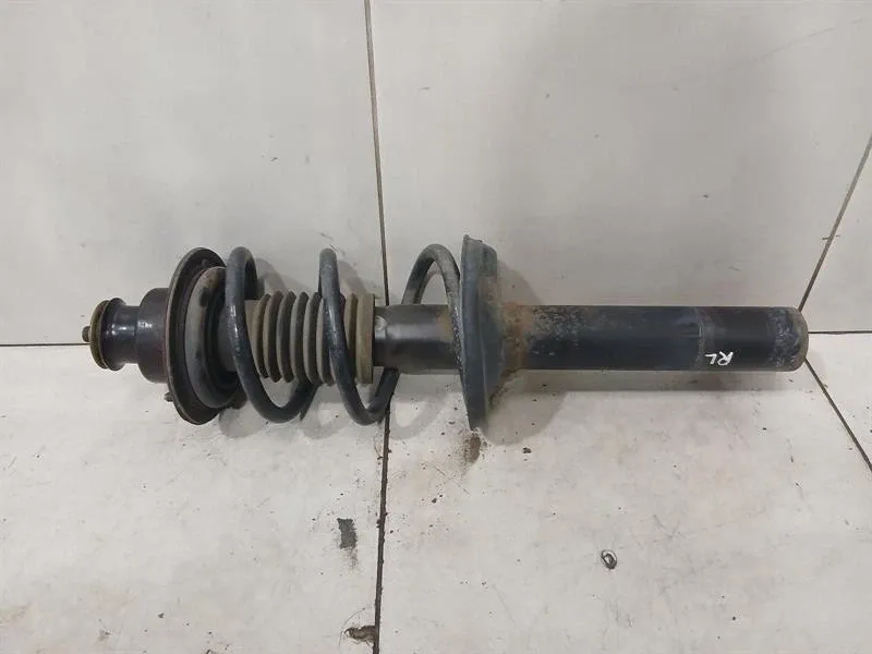 Porsche Boxster (987) Porsche Cayman 987 shock absorber rear 98733305109 LR shock absorber rear Body type: Coupe
Fuel: Petrol