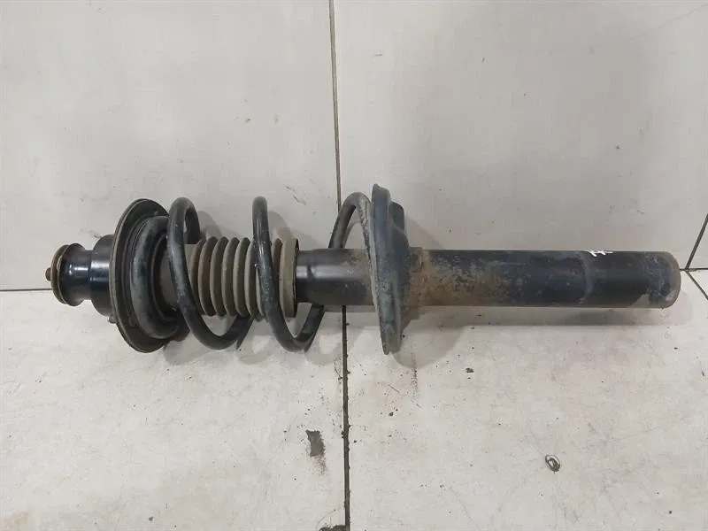 Porsche Boxster (987) Porsche Cayman 987 shock absorber rear 98733305109 RR shock absorber rear Body type: Coupe
Fuel: Petrol