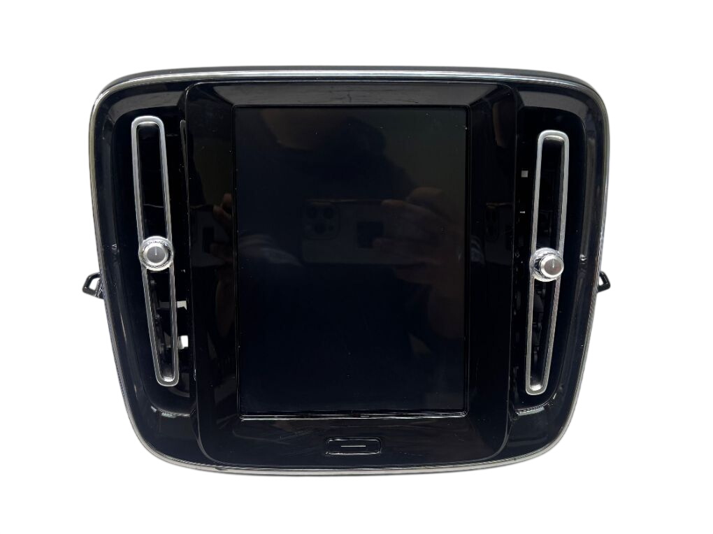 Volvo XC40 / EX40 Dash screen 32247465AA Dash screen VOLVO XC40 / EX40 / EC40...