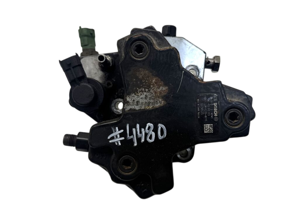 Volvo XC90 Fuel injection pump, diesel 30756125 30756125 Fuel injection pump, diesel V...