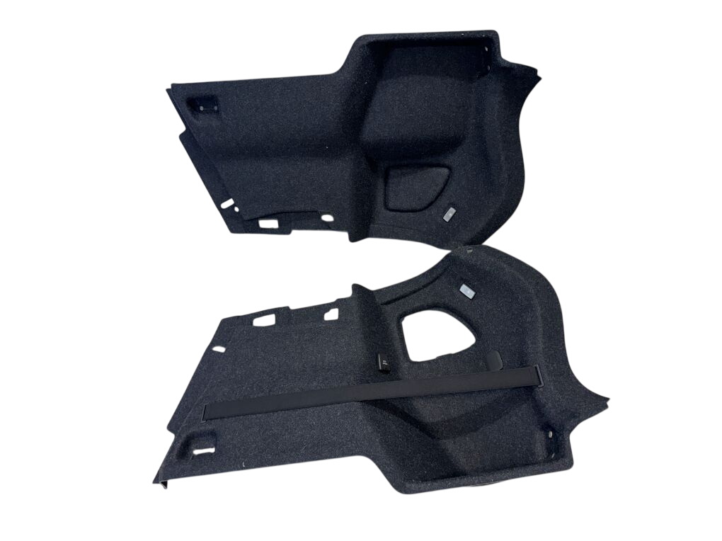 Volvo XC40 / EX40 Luggage Compartment trim Right 31440893 31440891 Luggage Compartment trim Righ...