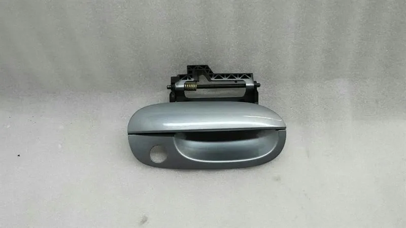 BMW Z4 (E85 / E86) BMW Z4 RHD Right Door Handle 51217114956 Door Handle