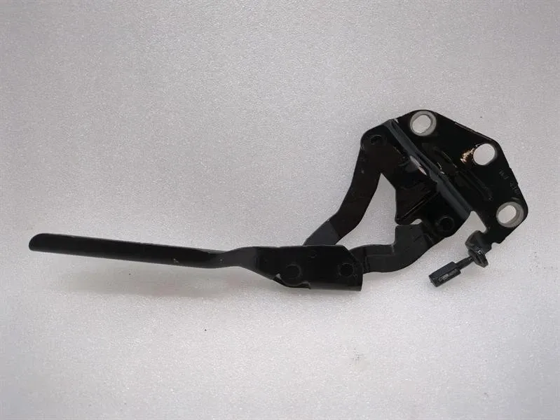Audi R8 Audi R8 4S AWD Bonnet Hinge LHS 4S0823302B Bonnet Hinge Left Body type: Coupe
Fuel: Petrol