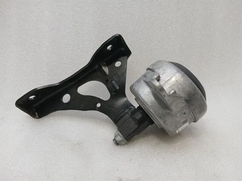 Porsche Boxster (981) Porsche Boxster GT4RS Spyder engine mount 9GT399201 RIGHT BRACKET engine mount