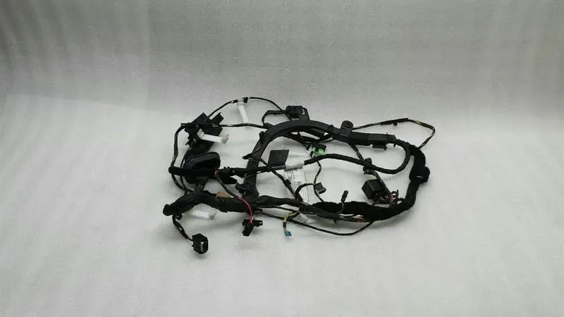 BMW 6 (E63 / E64) BMW 6 Series E63 Wiring Loom Right Door Comfort/Soft Close 6973819 Wiring Harness RHD Body type: Convertible
Fuel: Petrol