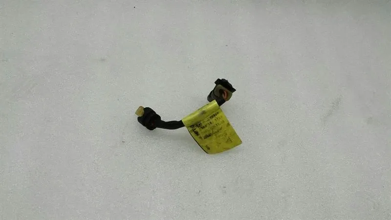 Mercedes-Benz CLS (C219) Mercedes CLS AMG Power Steering Pump Plug Connector A1561507733 Wiring Harness Body type: Saloon
Fuel: Petrol