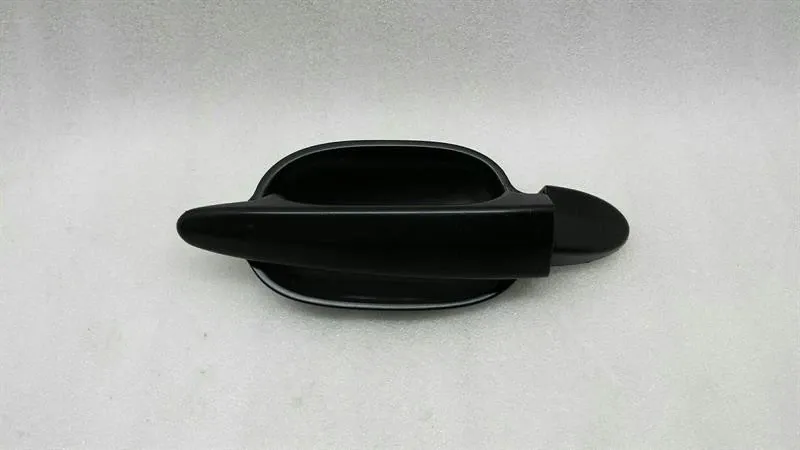 BMW 5 (E60 / E61) BMW 5 Series RLH Door Handle 51216961443 Door Handle 51217191915 Body type: Saloon
Fuel: Petrol