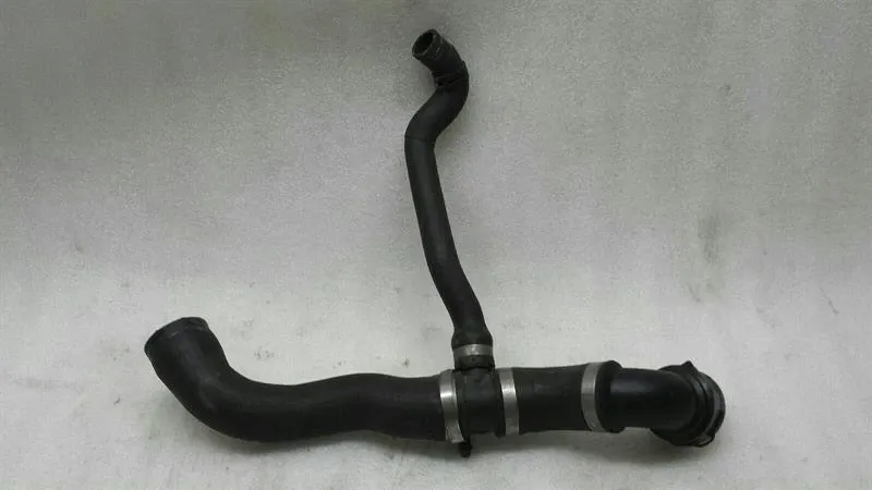 Mercedes-Benz A (W168) Mercedes SL R230 cooling pipe A2305012682 cooling water hose hose Body type: Convertible
Fuel: Petrol