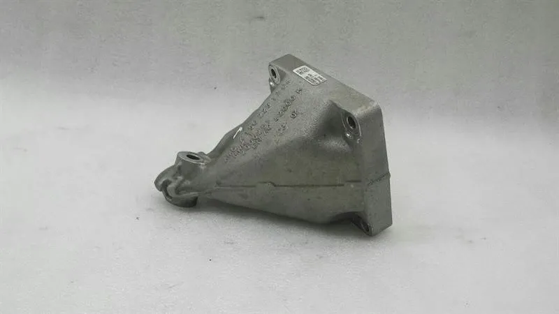 Mercedes-Benz A (W169) Mercedes CL AMG Engine Mount Left A1562231704 Engine Mount Body type: Coupe
Fuel: Petrol