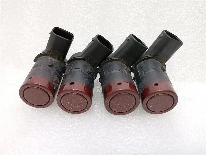 BMW 5 (E60 / E61) BMW 5 Series Parking Sensor Set Of 4 6989211 Parking Aid Parking Sensor 6989070 Body type: Saloon
Fuel: Petrol