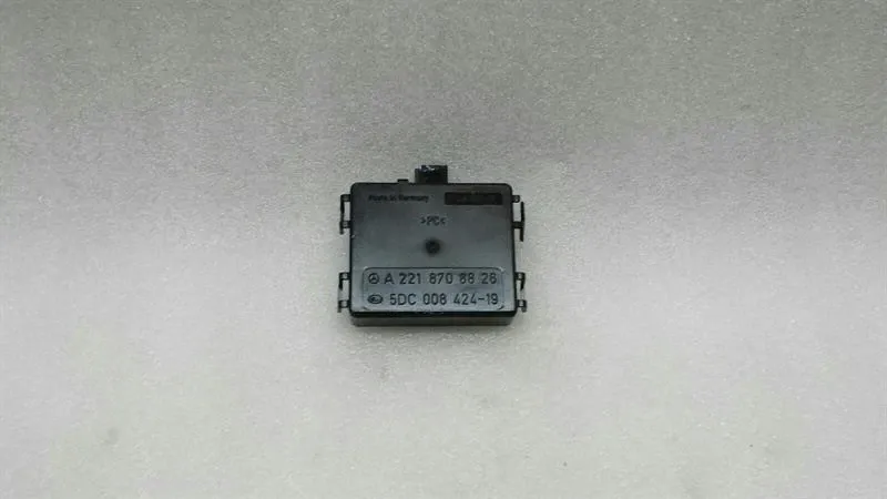 Mercedes-Benz A (W169) Mercedes S-Class Rain/Light Sensor A2218708826 Rain Sensor/Light Sensor Body type: Saloon
Fuel: Petrol