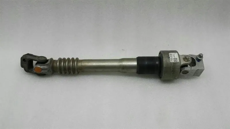 BMW 5 (E60 / E61) BMW 5 Series Steering Column Lower Part Shaft 32306780893 Steering Column Body type: Saloon
Fuel: Petrol