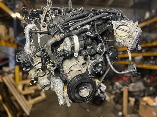 BMW 3 (F30 / F31) Engine BMW F20 F30 2.0i Turbo Engine 135kw Complete Mo...
