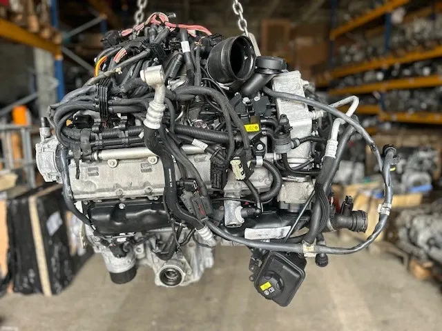 BMW X5 (F15) Engine BMW 550i 650i 750i X5 N63B44B Biturbo 330kw 450...