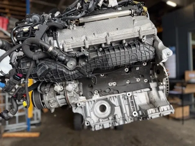 BMW 5 (G30 / G31) Engine BMW 550i 850i 4.4 Biturbo 390kw 530hp Complete ...