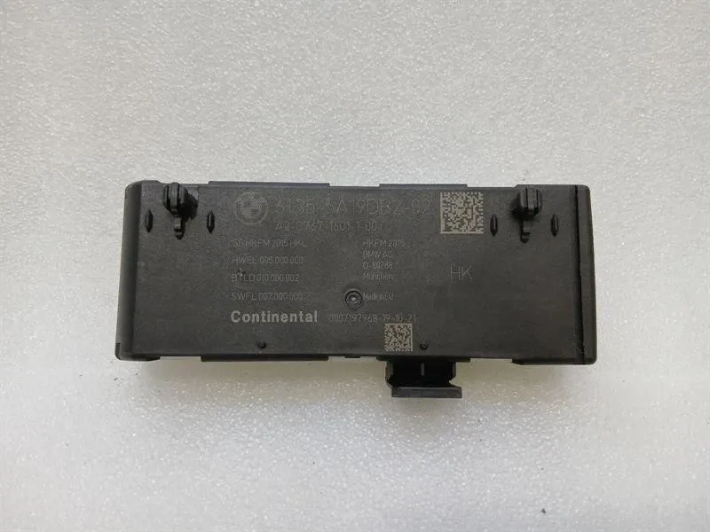 BMW 4 (G22 / G23 / G26)  BMW 4 M4 G82 G22 Boat Lid Control Module 5A19DB2 Tailgate Control Unit Body type: Coupe
Fuel: Petrol